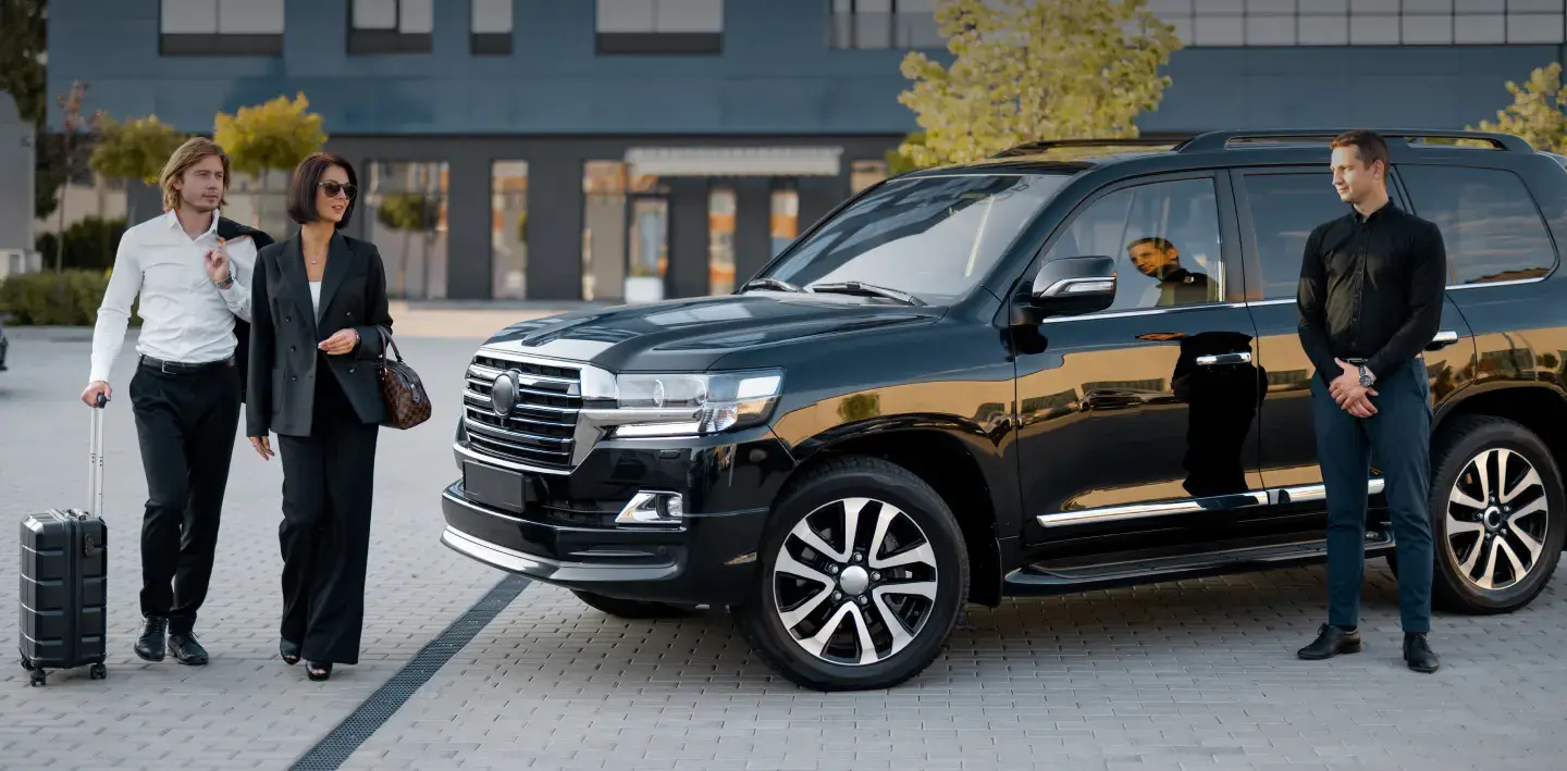 Luxury Maxi Taxis in Melbourne: A Touch of Class for Your Transfer