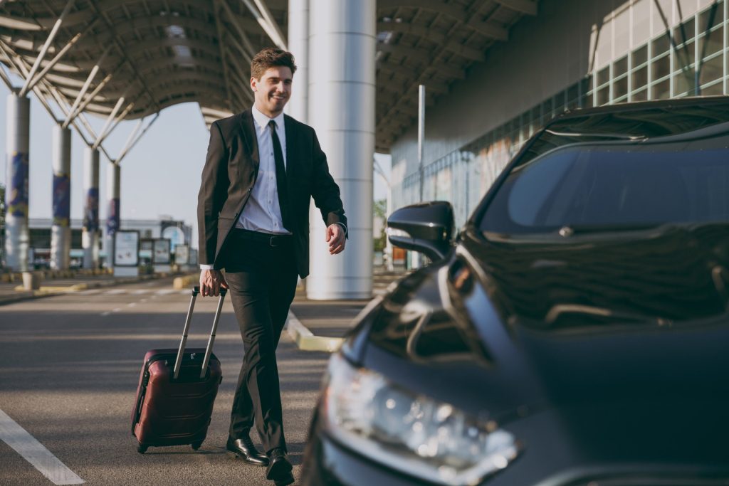 Comparing Maxi Taxi Services in Melbourne: What You Need to Know